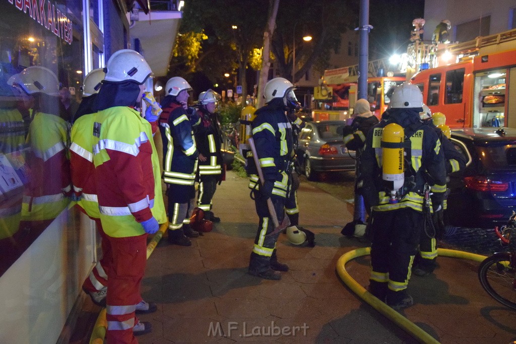 Feuer 2 Y Koeln Neustadt Sued Darmstaedterstr P204.JPG - Miklos Laubert